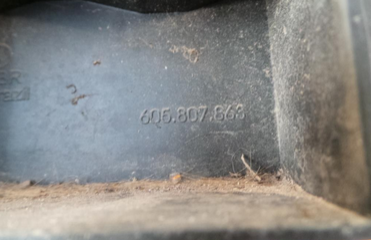 Tr&auml;ger Halter Mitte Sto&szlig;f&auml;nger hinten VW Polo 9N 4 T&uuml;rer